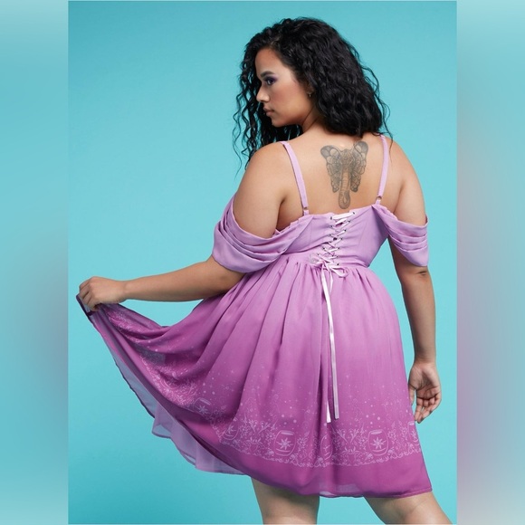 Her Universe Disney Purple Tangled Rapunzel Princess Dress - Picture 3 of 7